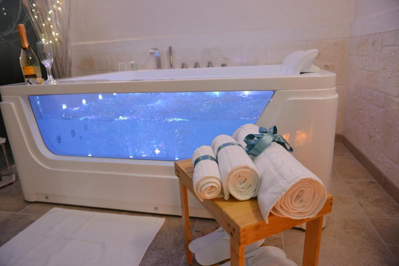 פאסאנו Suite Laurel Spa Con Idromassaggio מראה חיצוני תמונה