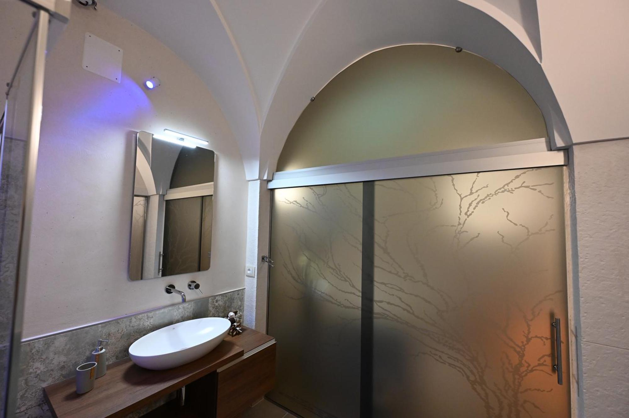 פאסאנו Suite Laurel Spa Con Idromassaggio מראה חיצוני תמונה